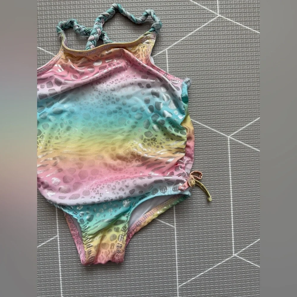 Penelope mack|Baby girl/toddler Pastel Rainbow leopard One-Piece Swimsuit•••